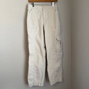 Abercrombie & Fitch Women’s Curve Love Relaxed Cargo Cream Pants, Size 28 Long